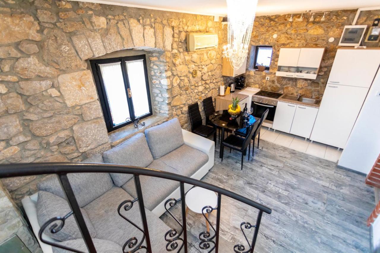Holiday Home Casa Bianca Malinska Eksteriør bilde
